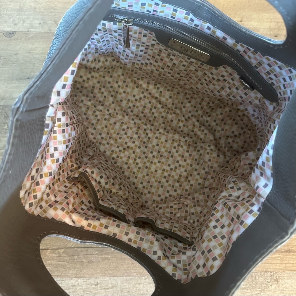 FOSSIL Fifty-Four Sockeye Ruffle Tote - Picture 7 of 9